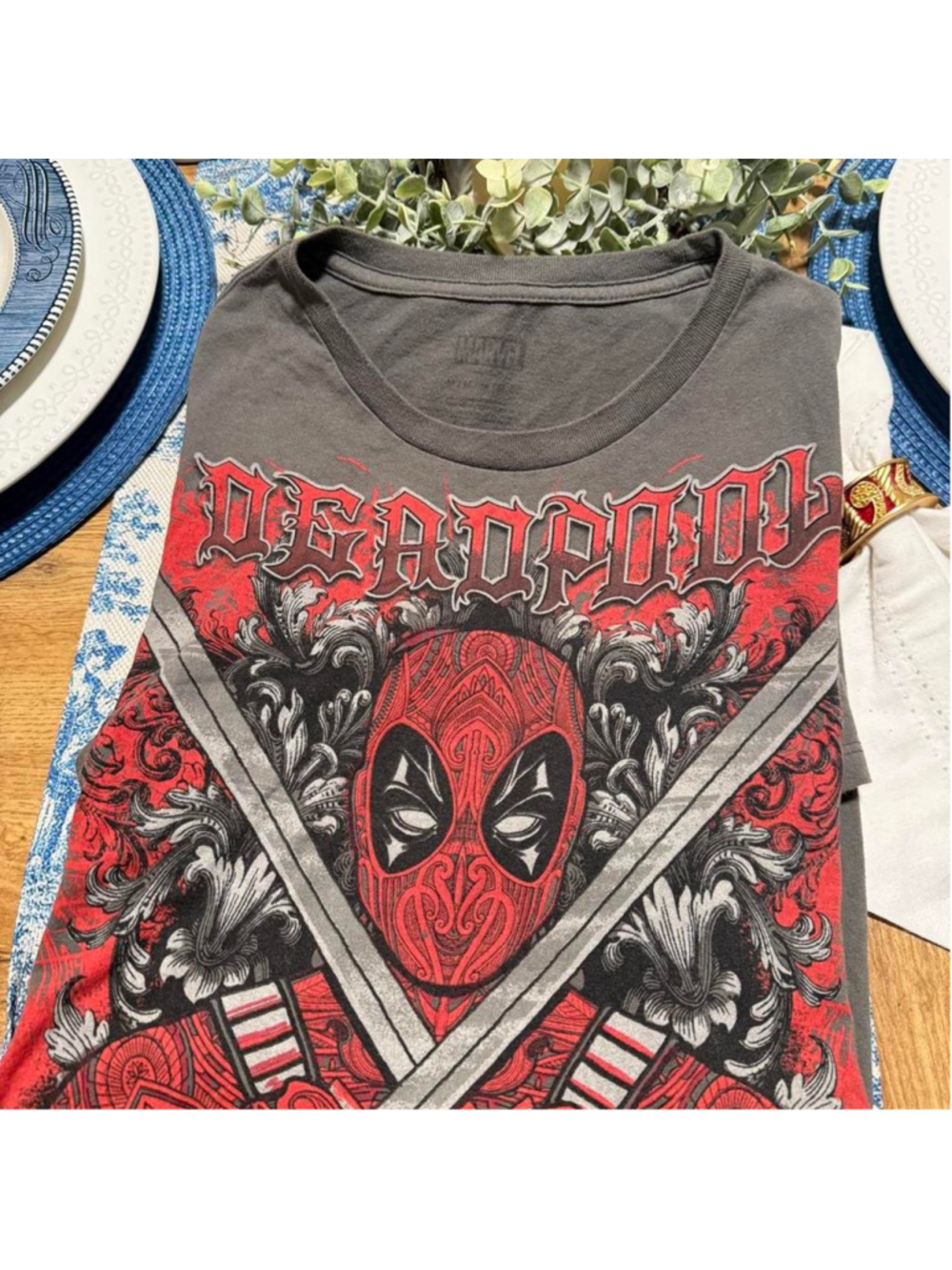 Men’s size MEDIUM